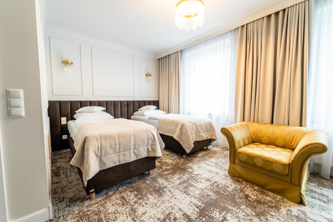 Hotel Piast Opole Buitenkant foto